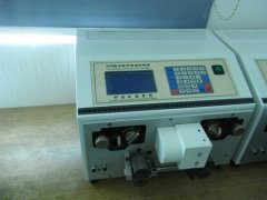 【護套線(xiàn)剝線(xiàn)機】自身的光芒從未散去